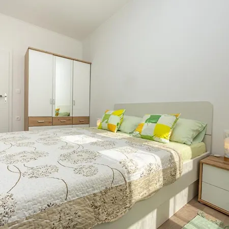 Leo Centar Apartment *